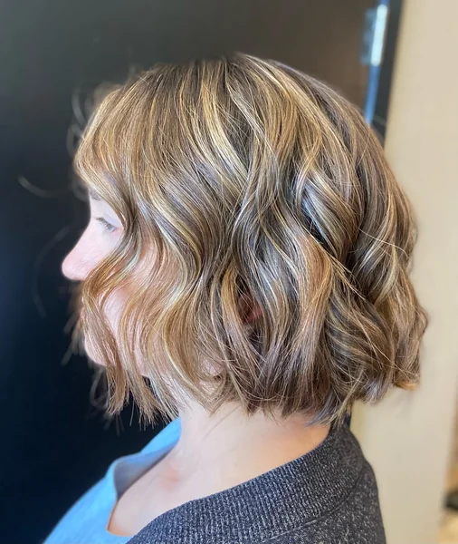 Highlighted Wavy Stacked Bob