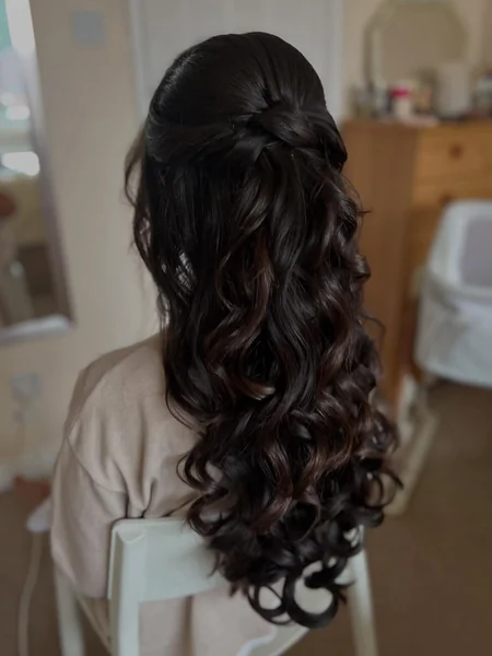 Knotted Half-Up Curls
