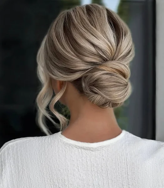 Voluminous Low Chignon
