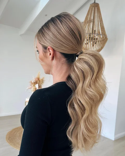 Low Wavy Ponytail