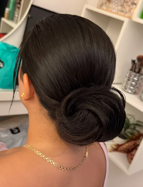 Wet-Look Low Knot Bun
