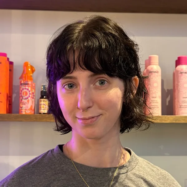 Shaggy Wavy Bob with Bangs