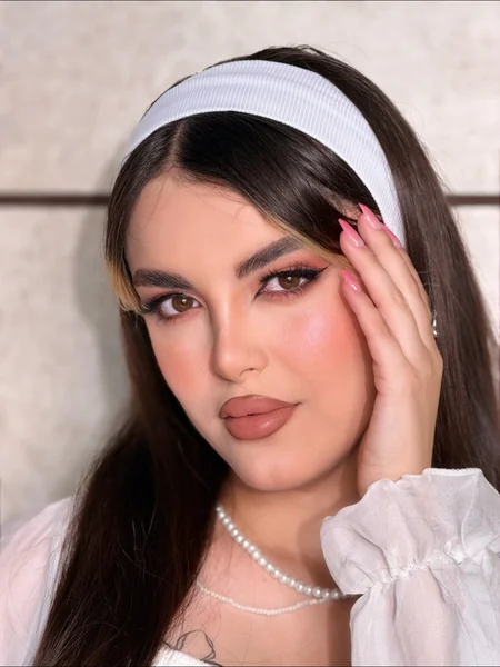 White Wide Headband With Straight Hair