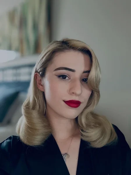 Classic Side Part Vintage Waves
