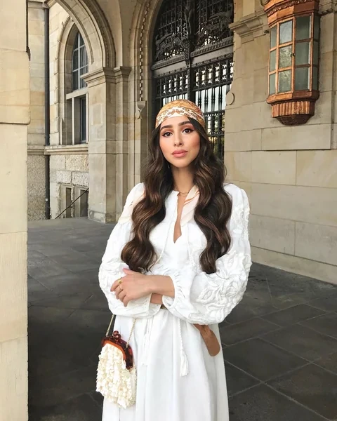 Cream Lace Bandana