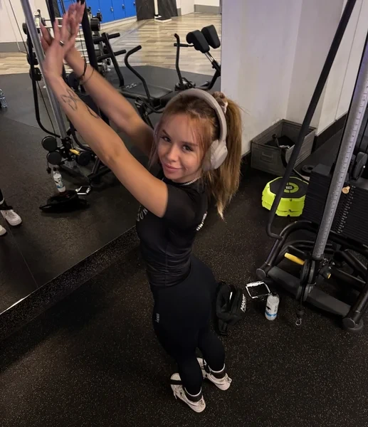 High Ponytail with Headphones for the Gym