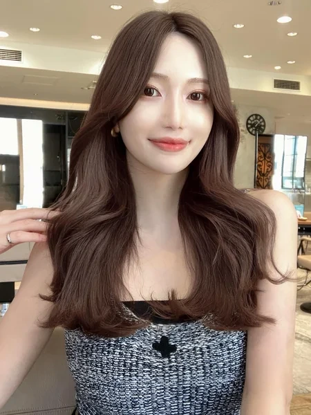 Japanese Long Wavy Hairstyle with Bangs
