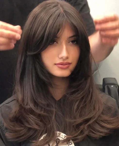Long Wavy Hair with Sweeping Side Bangs