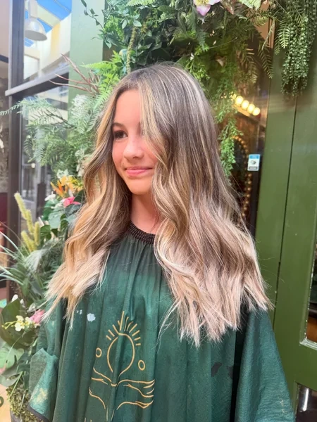 Long Wavy Layers with Balayage