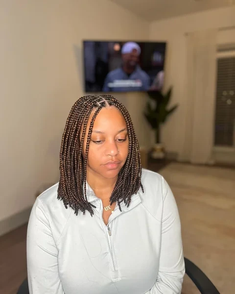 Short Bob Knotless Braids in Black and Brown