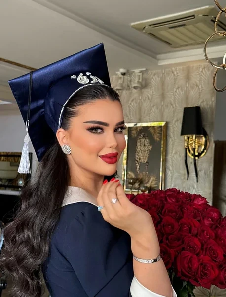 Sleek Side Swept Look Under Decorated Cap