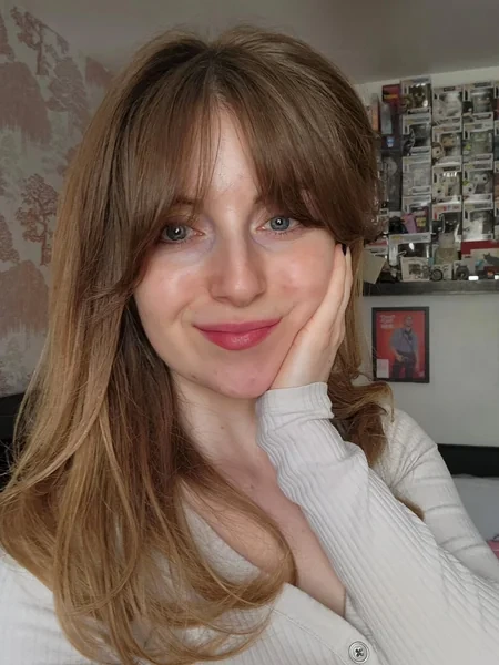 Straight Curtain Bangs Everyday Look